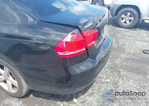 2012 Volkswagen Passat 2.5L Se из США, поврежденный, VIN 1VWBP7A3XCC070451